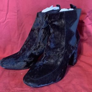 New in package, size 10 black suede boots, made by Avon . These are so cute!